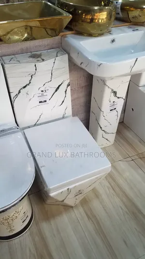 Luxury Marble-Design Pedestal Basin and Toilet Set