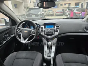 Chevrolet Cruze 1LT Auto 2013 White