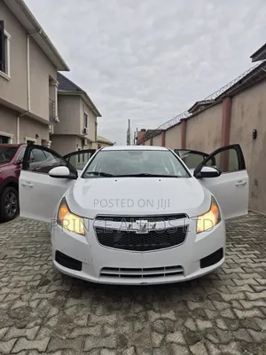 Chevrolet Cruze 1LT Auto 2013 White