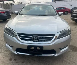 Honda Accord EX 4dr Sedan FWD (2.4L 4cyl 2A) 2017 Silver