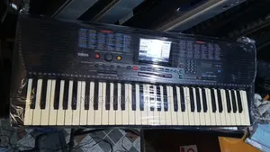 Yamaya PSR 220