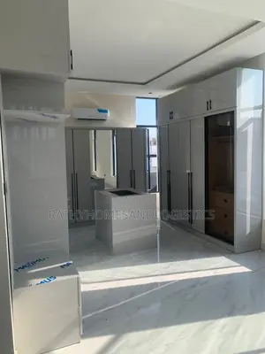 Interior Designer
