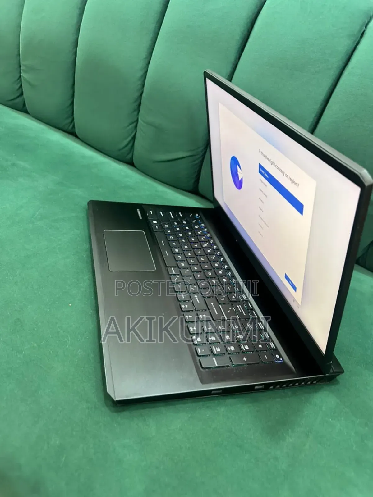 Laptop MSI Vector 17 HX AI A2XWJG 64GB Intel Core I9 SSD 1T