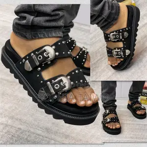Standard Toga Step