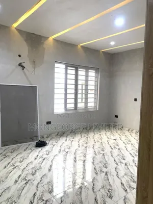 3bdrm Townhouse / Terrace in Lekki Phase 1 for rent