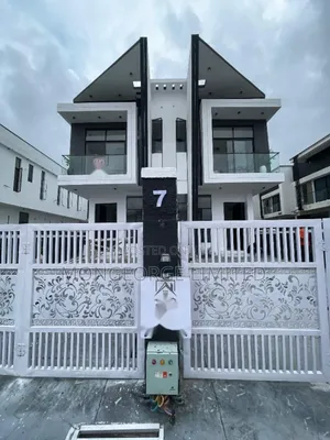 4bdrm Duplex in Ikota for sale