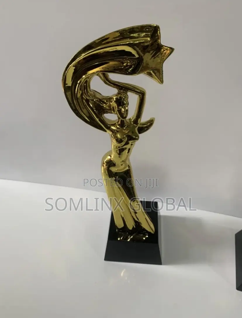 Gold Trophy Plaque Black Base
