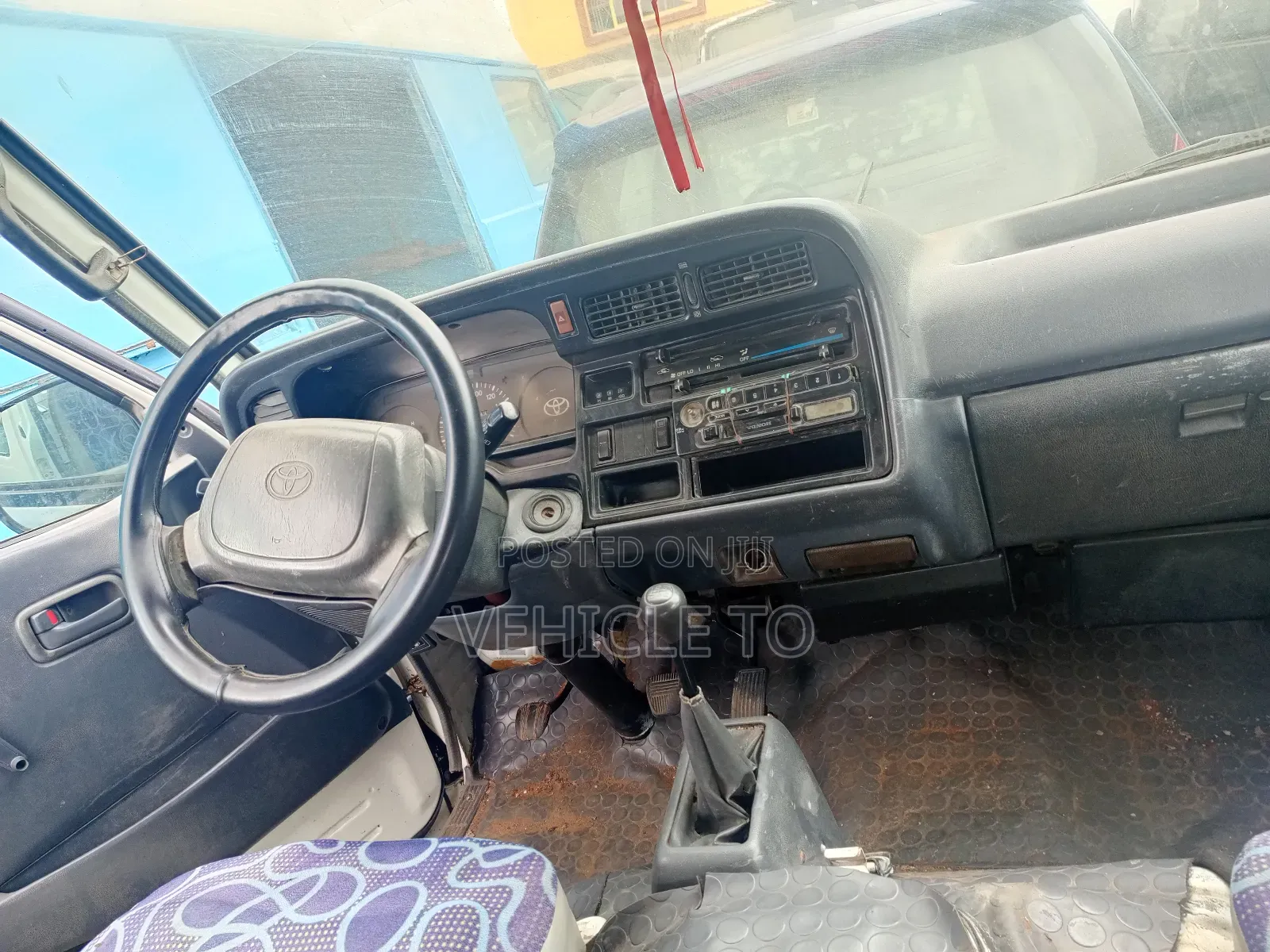 Toyota HiAce 1995 White