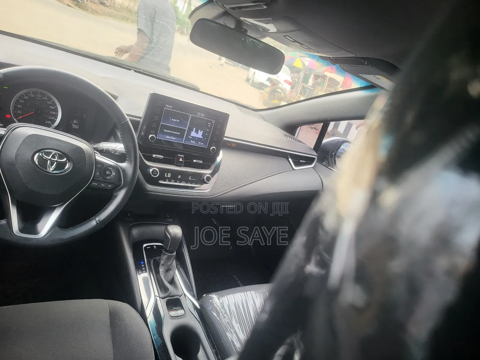 Toyota Corolla SE 2022 White