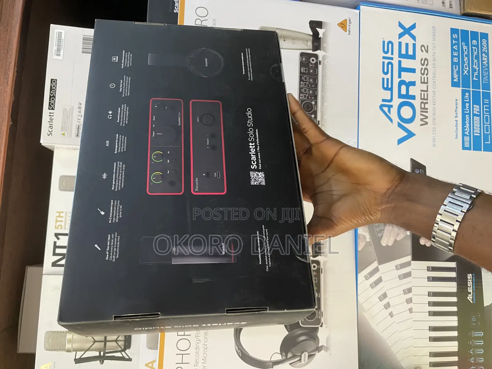 Focusrite Solo 4th Gen. Studio Bundle