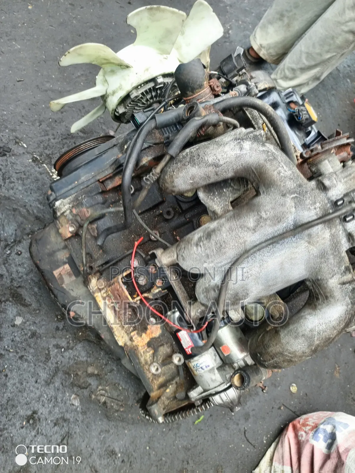 Mitsubishi L200 Engine 2
