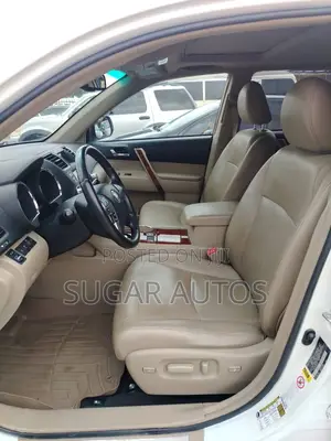 Toyota Highlander Limited 2011 White