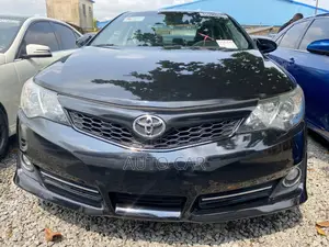 Toyota Camry SE 4dr Sedan (2.5L 4cyl 6A) 2012 Black