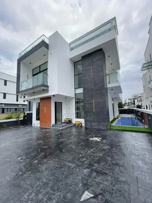 5bdrm Duplex in Ikota for sale