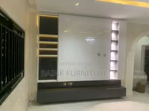 High Glossy Tv Stand
