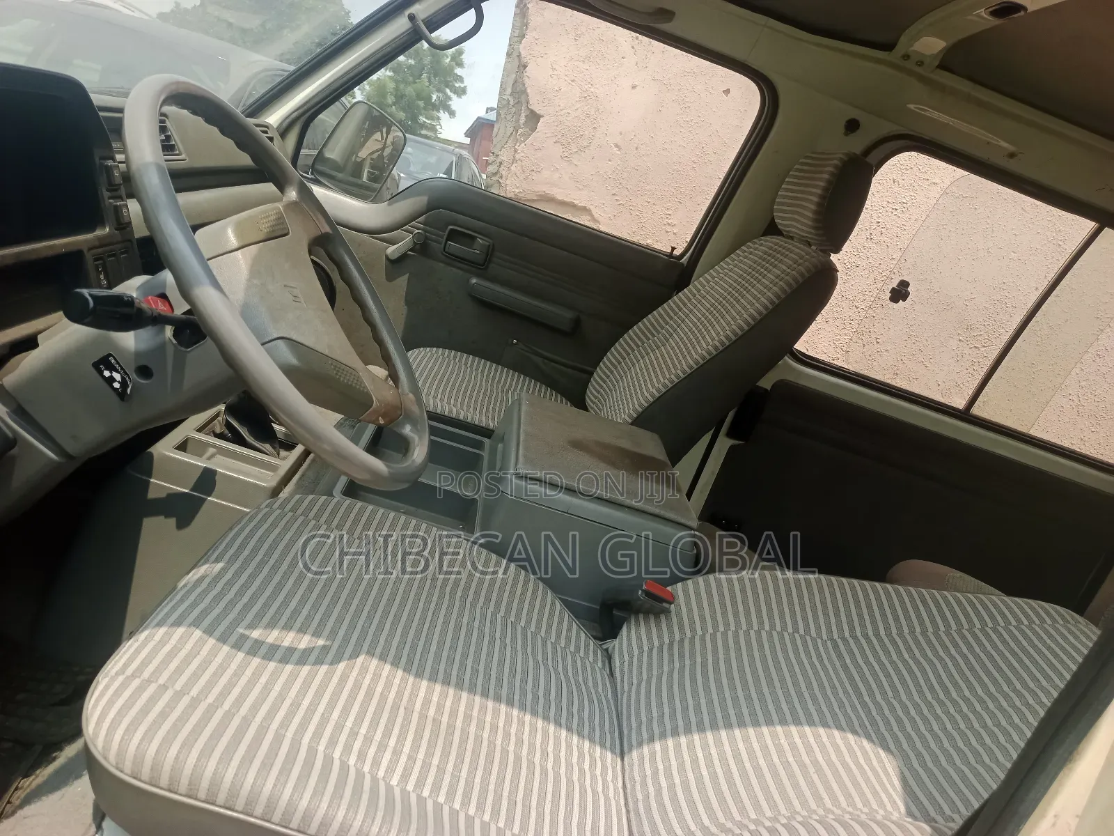 Isuzu Std 3940 2000 White