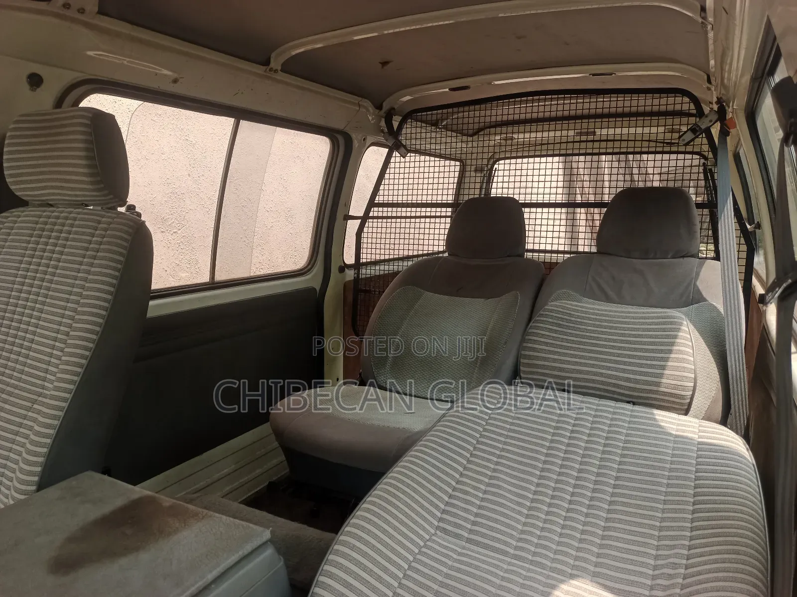 Isuzu Std 3940 2000 White