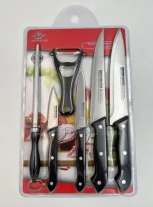 Kitchen Knife Set With Peeler and Wooden Chopping Board