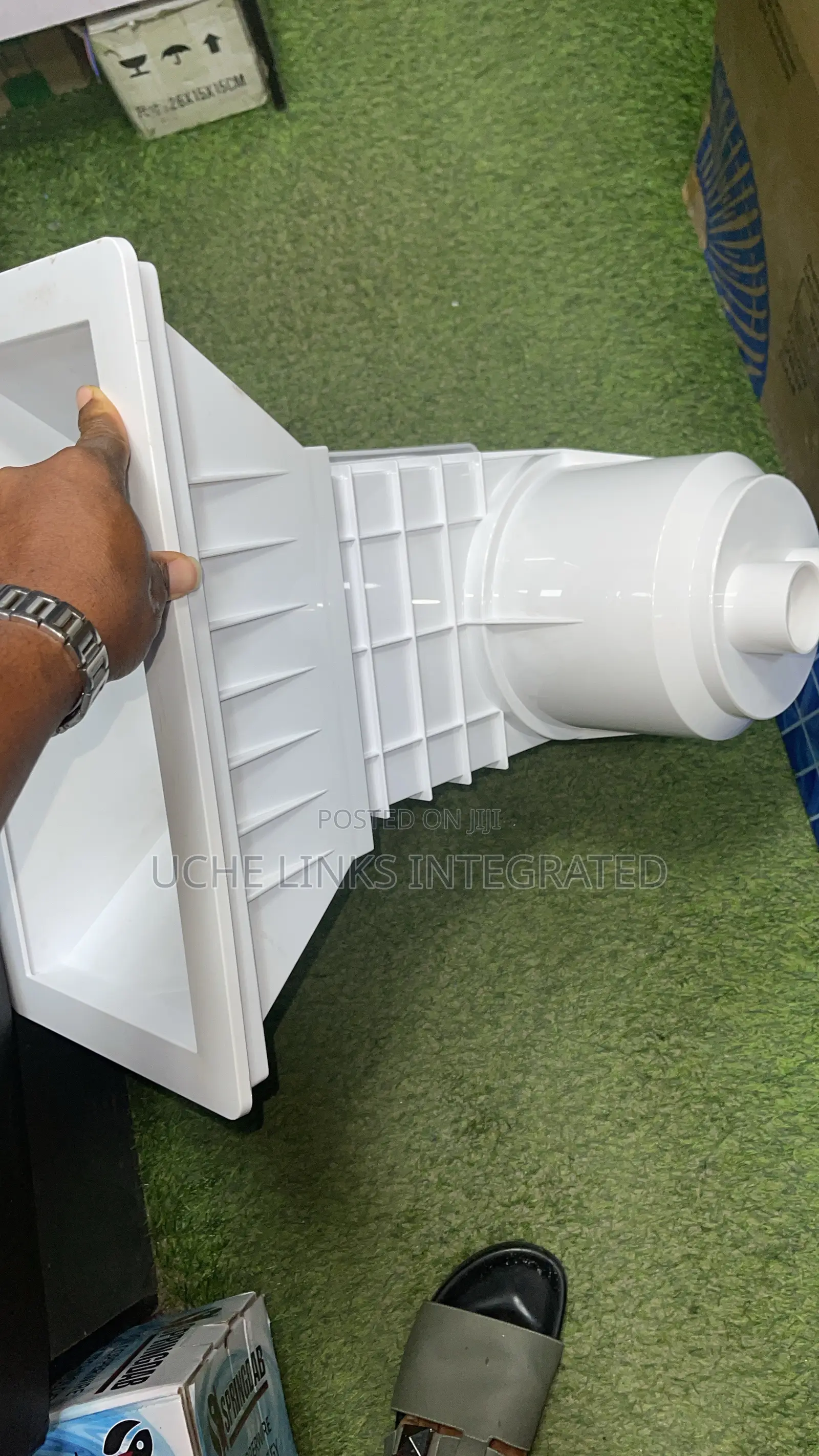 Swimming Pool Skimmer