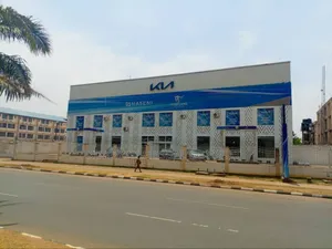 For Sale: .A Massive Plaza Housing Offices and Ware Houses