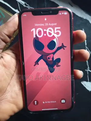 Apple iPhone XR 64 GB Red