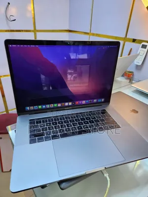 Laptop Apple MacBook 2017 16GB Intel Core I7 SSD 512GB