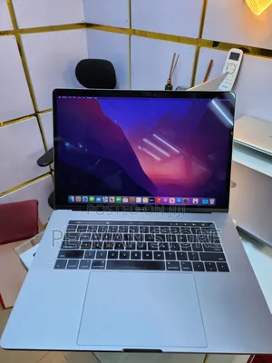 Laptop Apple MacBook 2017 16GB Intel Core I7 SSD 512GB
