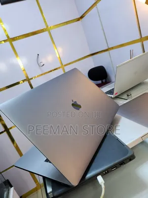 Laptop Apple MacBook 2017 16GB Intel Core I7 SSD 512GB