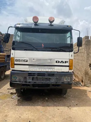Daf 85 Cf Injector 12 Tyres Open Body
