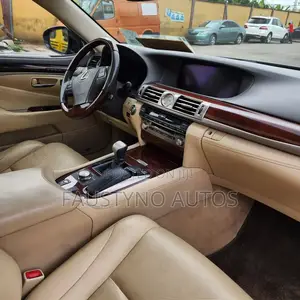 Lexus LS 2015 Black