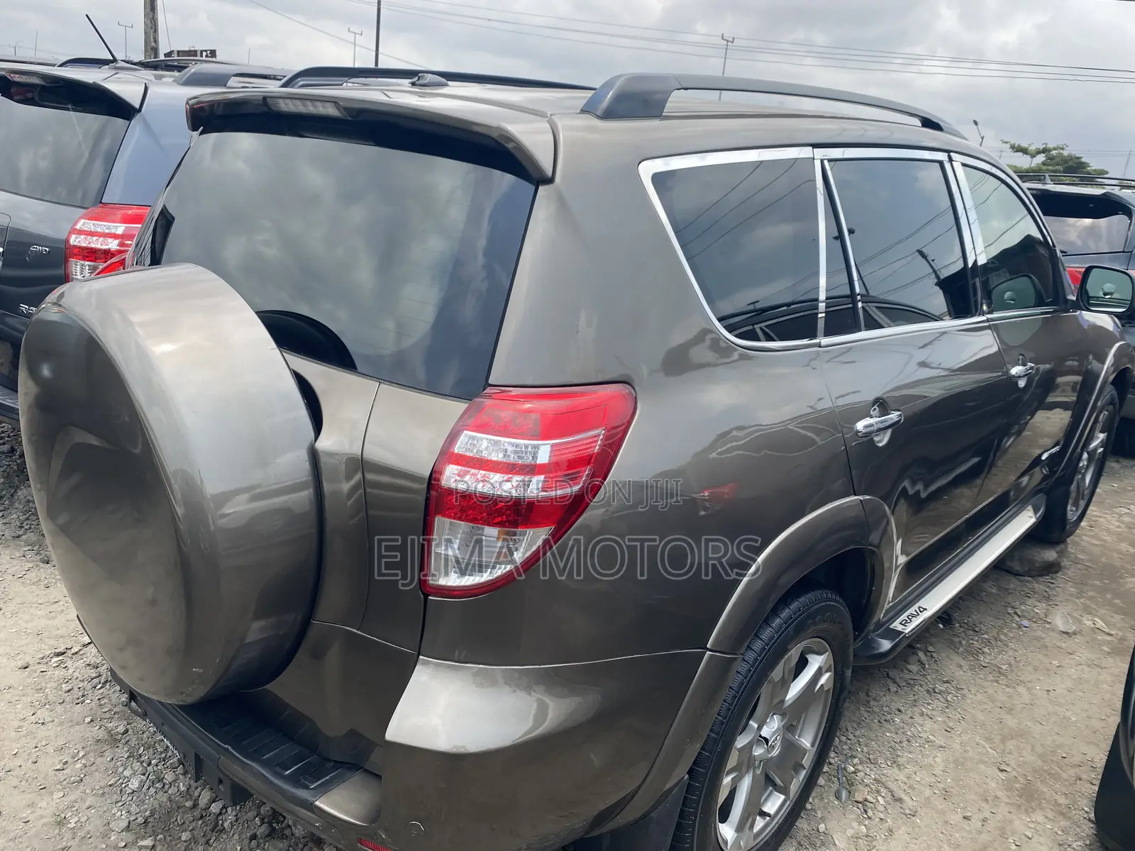 Toyota RAV4 2011 Gray