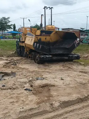 Caterpillar Paver for Sale Price: 205million Naira Only