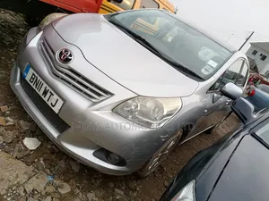 Toyota Corolla 2011 Silver