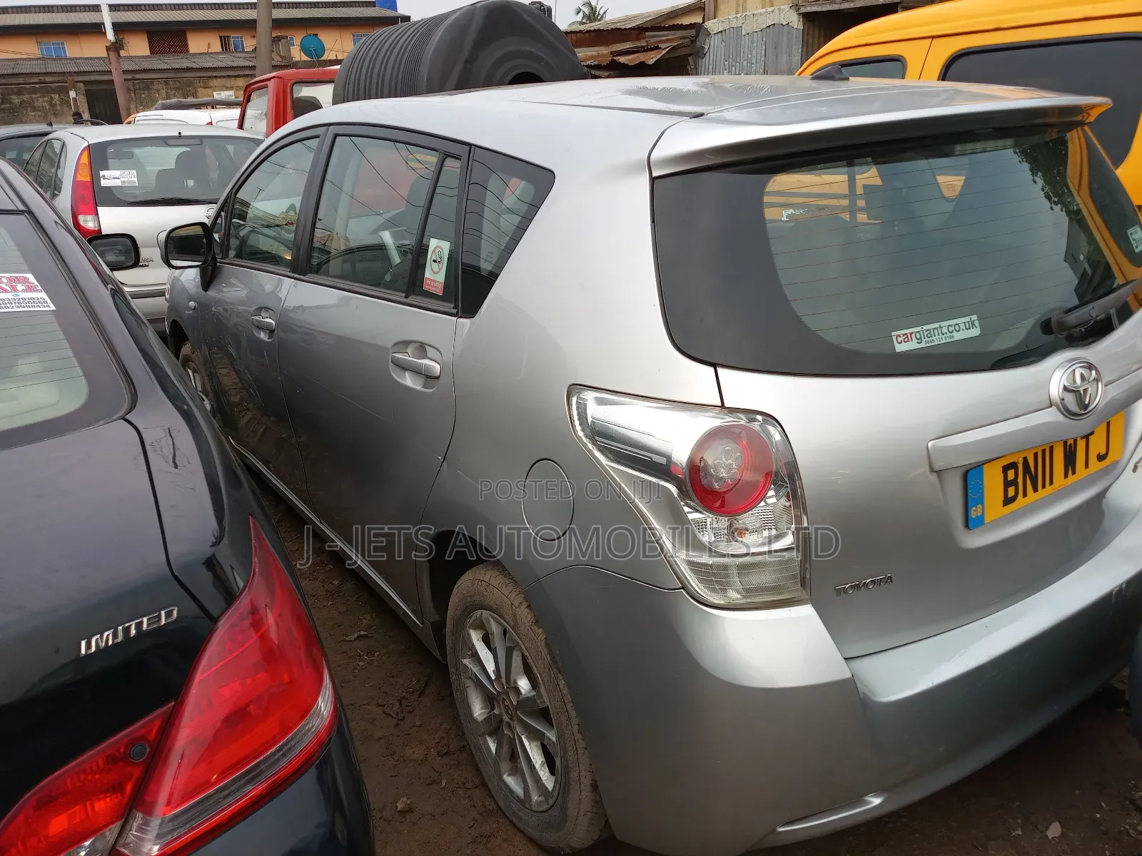 Toyota Corolla 2011 Silver