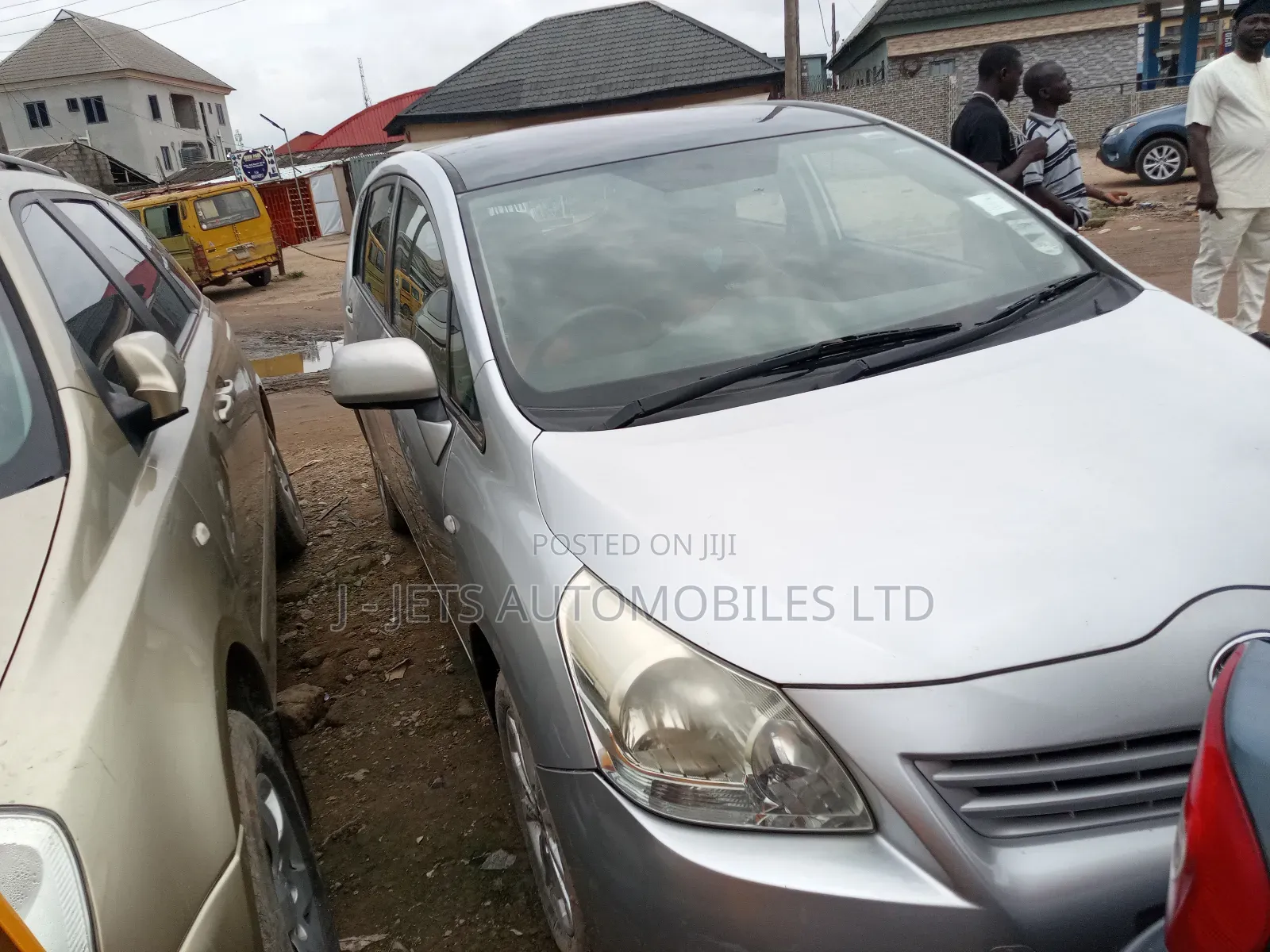Toyota Corolla 2011 Silver