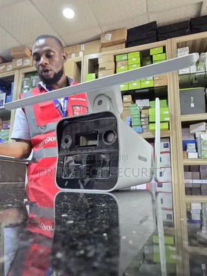 Hikvision Low Power Version Solar Powered 4mp Network Camera