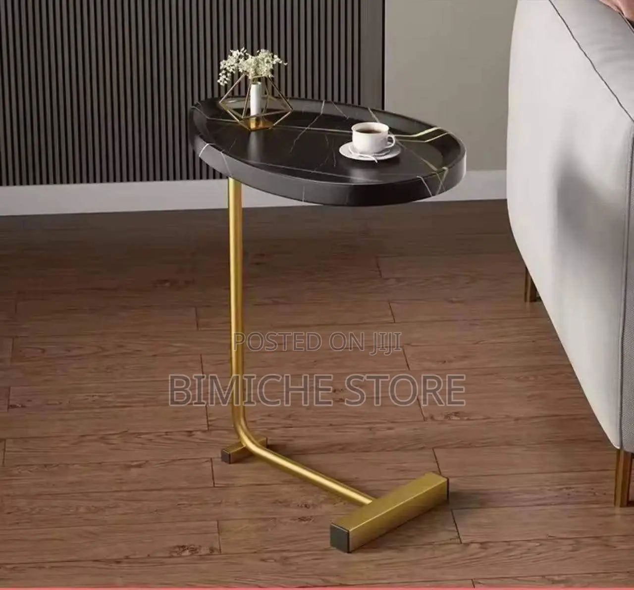 Luxury C Side Stool