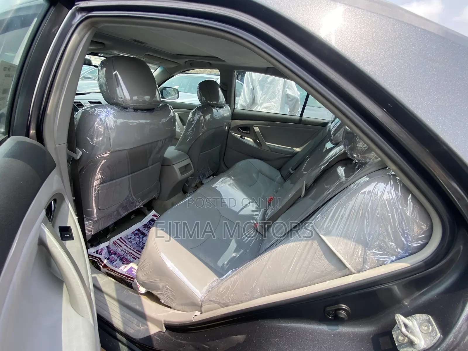 Toyota Camry 2011 Gray