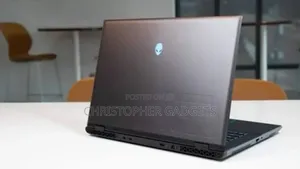 Laptop Dell Alienware M16 R2 16GB Intel Core Ultra 7 SSD 1T