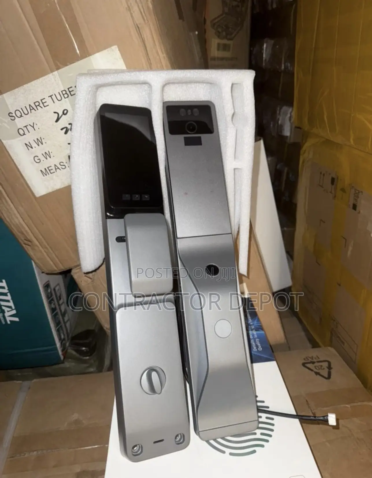 Face Recognition Smart Door Lock Opens and Closes Automatically