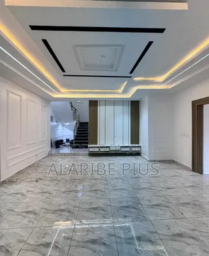 4bdrm Duplex in Estate., Life Camp for sale