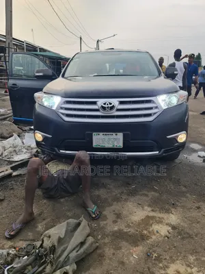 Toyota Highlander 2008 Edition Upgraded to 2012 Model
