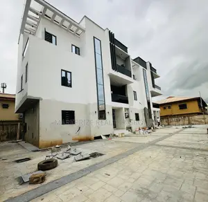 4bdrm Duplex in Magodo Phase 1 Lagos for sale