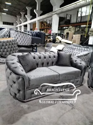 Chic Urban Sofa Chair: Compact and Stylish Seating for Modern Living