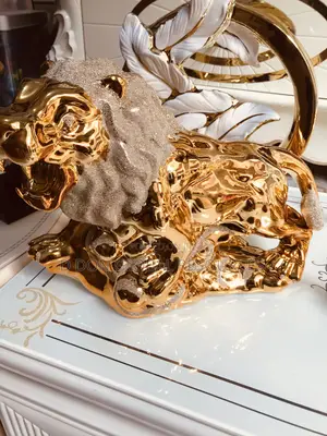 Lion Sculpture