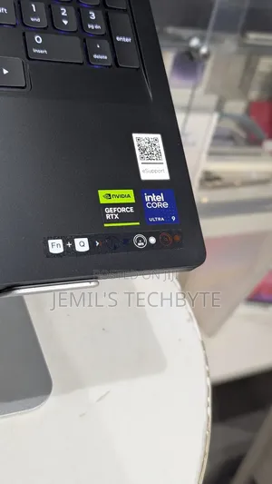 New Laptop Lenovo Legion 7 32GB Intel Core Ultra 9 SSD 2T