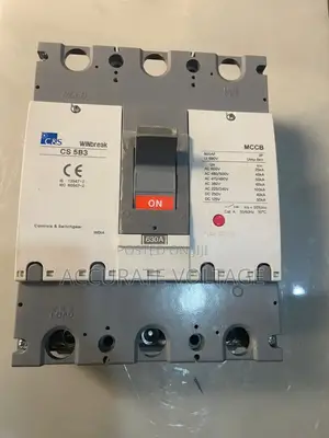 3p 630a C S Breaker