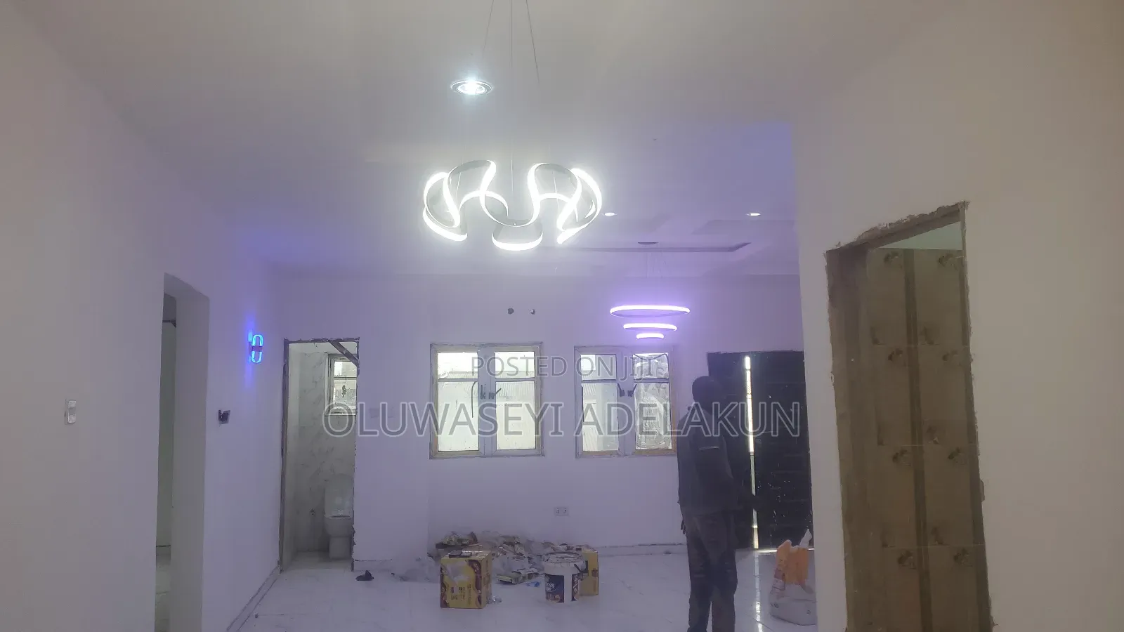 Building Contractor and Site Supervisor.