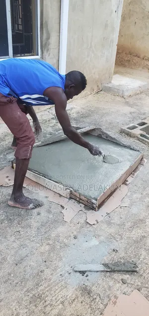 Building Contractor and Site Supervisor.