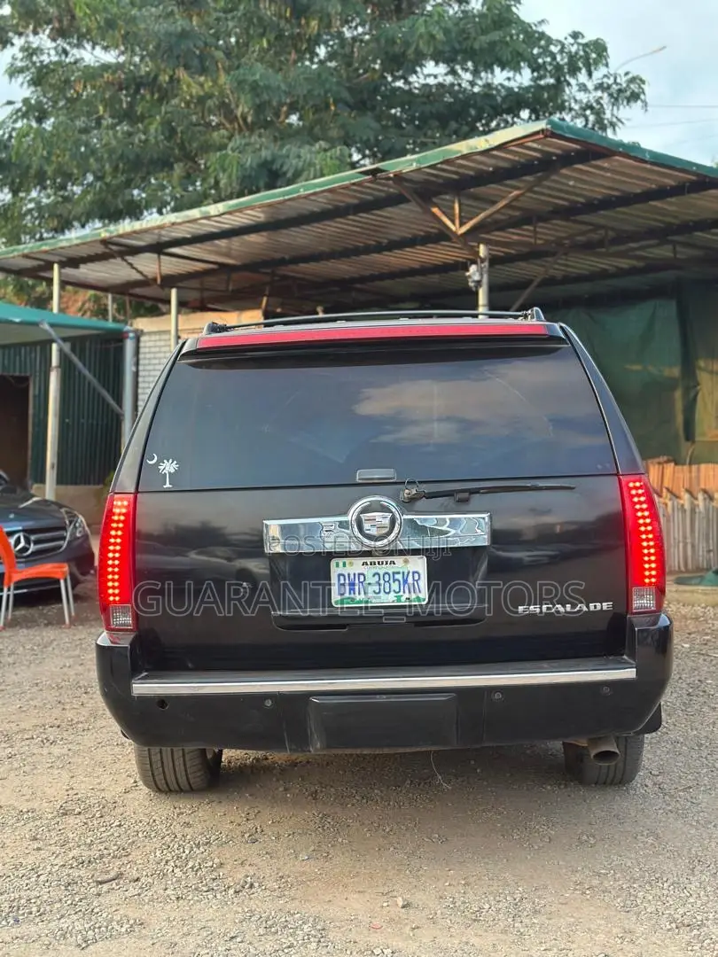 Cadillac Escalade 2008 Black
